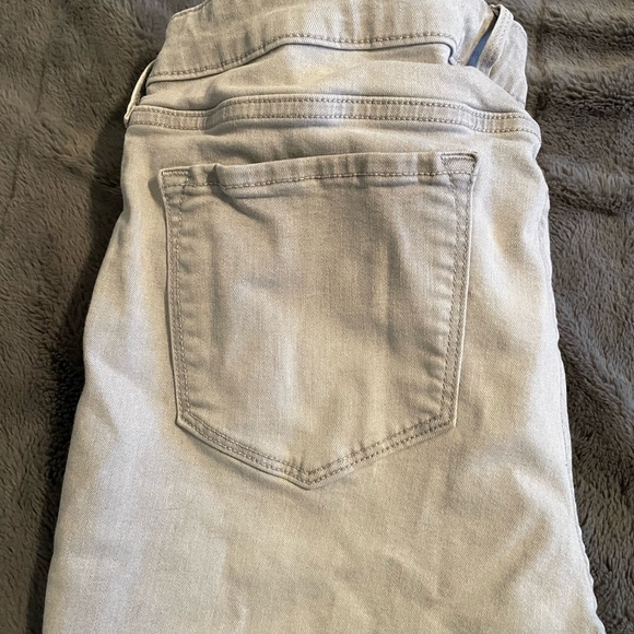 Old Navy Mid Rise Grey Jeans - Picture 3 of 5